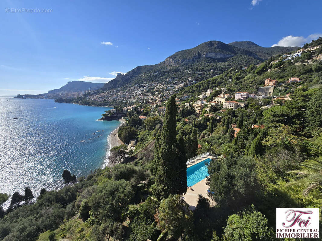 Appartement à ROQUEBRUNE-CAP-MARTIN