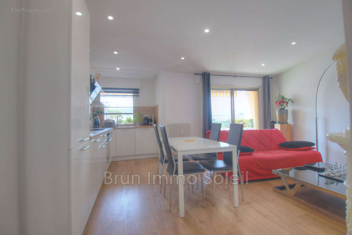 Appartement 50 m² à Cagnes-Sur-Mer  - photo 2