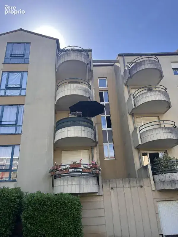 METZ – Quartier Ste Thérèse/ Nouvelle ville- Bel appartement F3/4  RDC  avec Balcon - photo 5