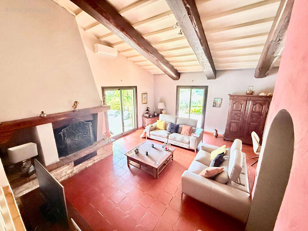 Maison à SAINT-MARTIN-D'ARDECHE
