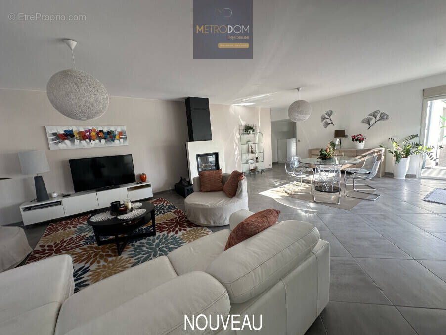 Maison à SAINT-MATHIEU-DE-TREVIERS