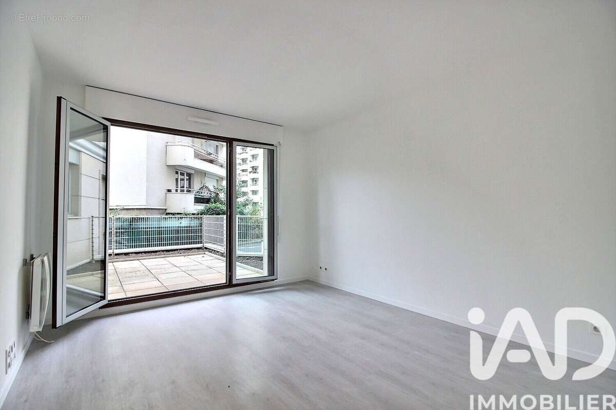 Photo 3 - Appartement à ISSY-LES-MOULINEAUX