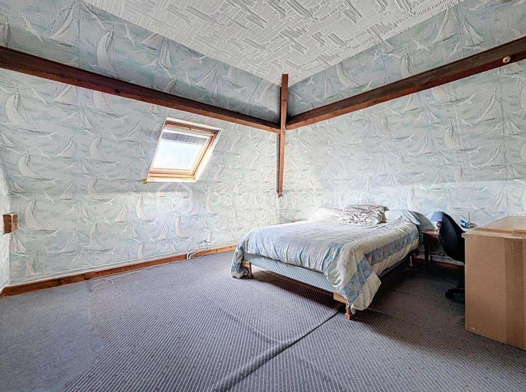 Maison à MONTFARVILLE