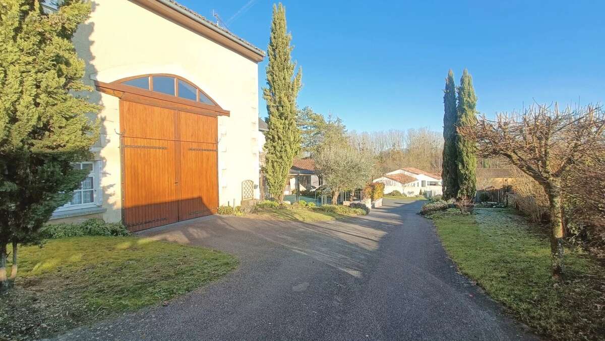 Maison à MIGNE-AUXANCES
