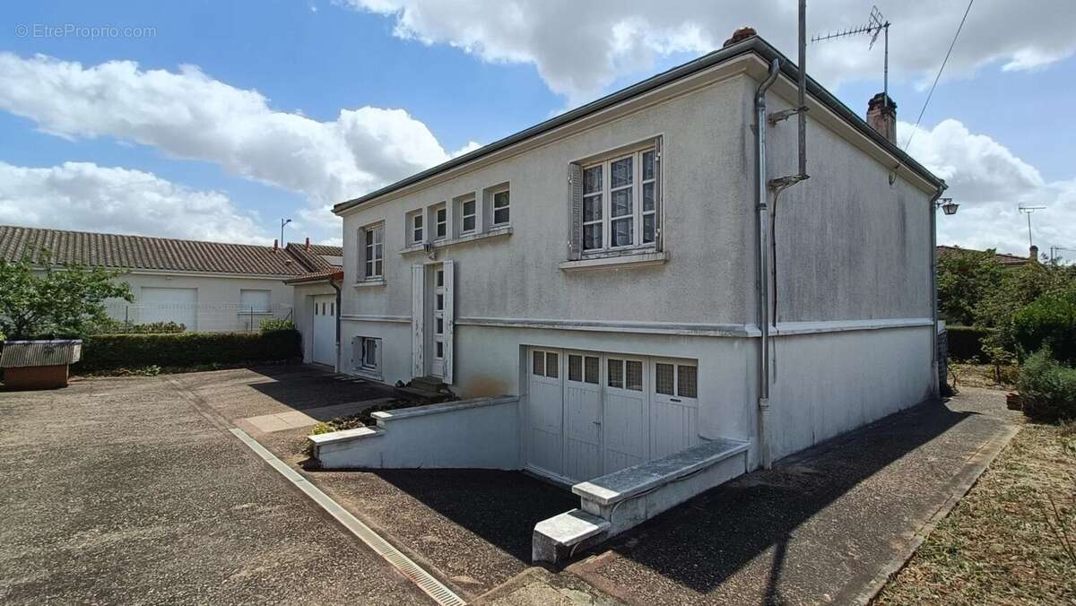 Maison à POITIERS