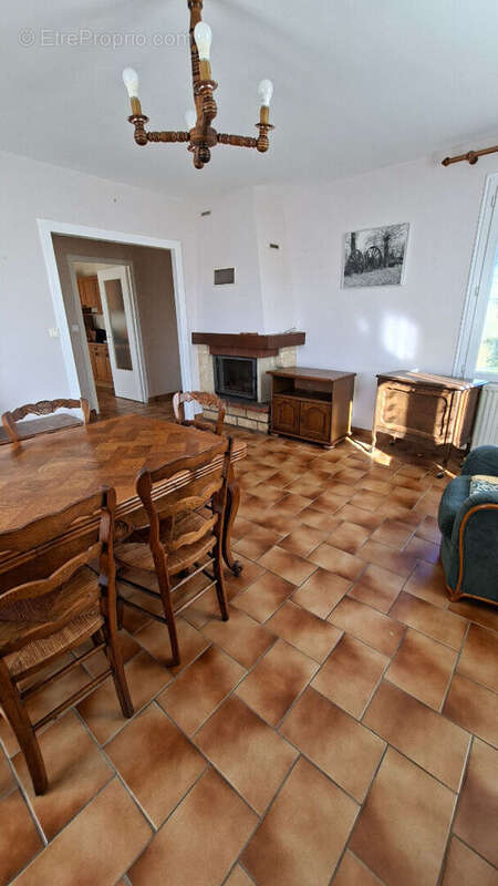 Maison à vendre à Saint Paul Mont Penit 3 chambres avec sous-sol et garage - photo 5