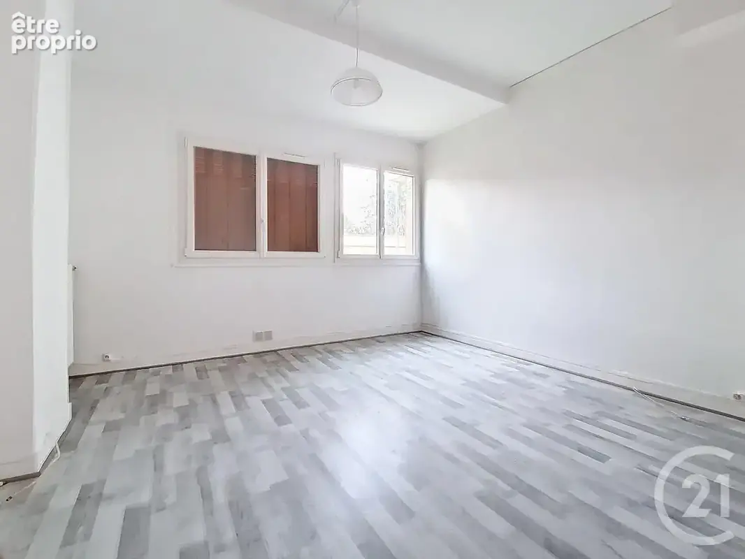 Appartement 2 pièces 41 m² à vendre à Melun (77000) - photo 3