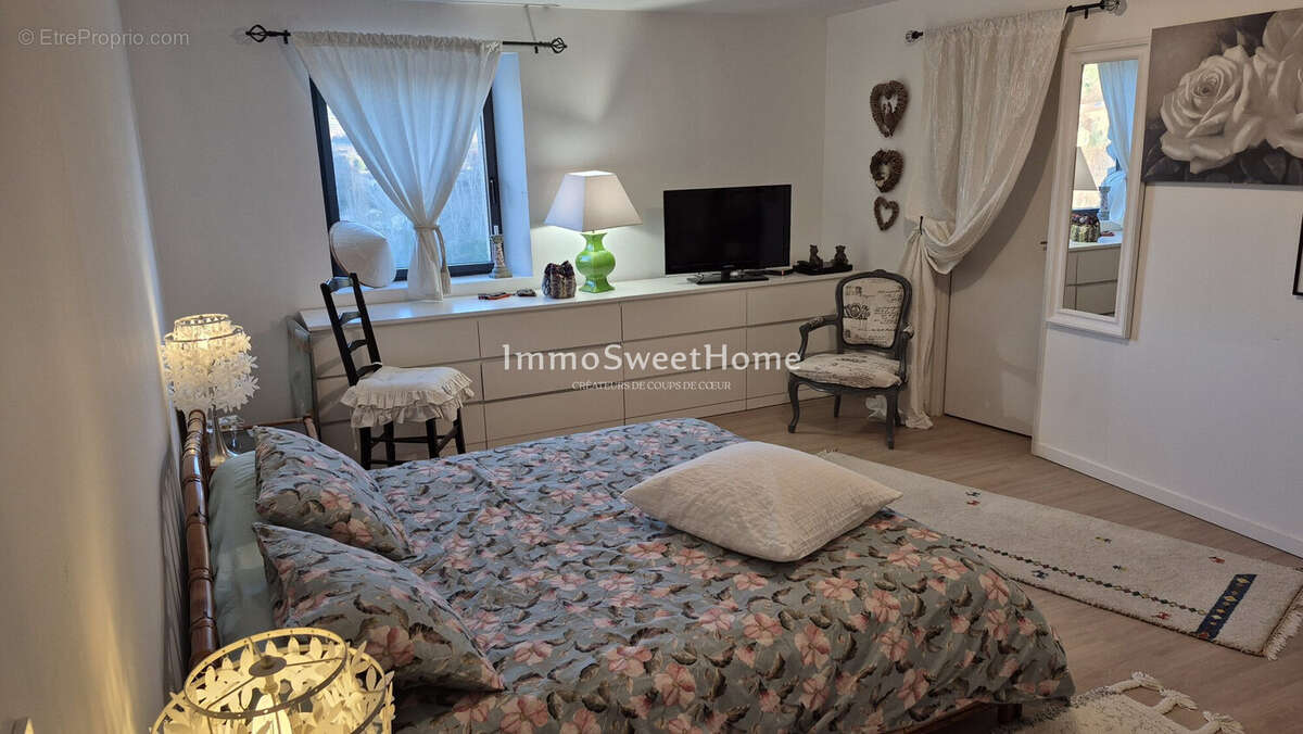 Appartement à MIRABEL-AUX-BARONNIES