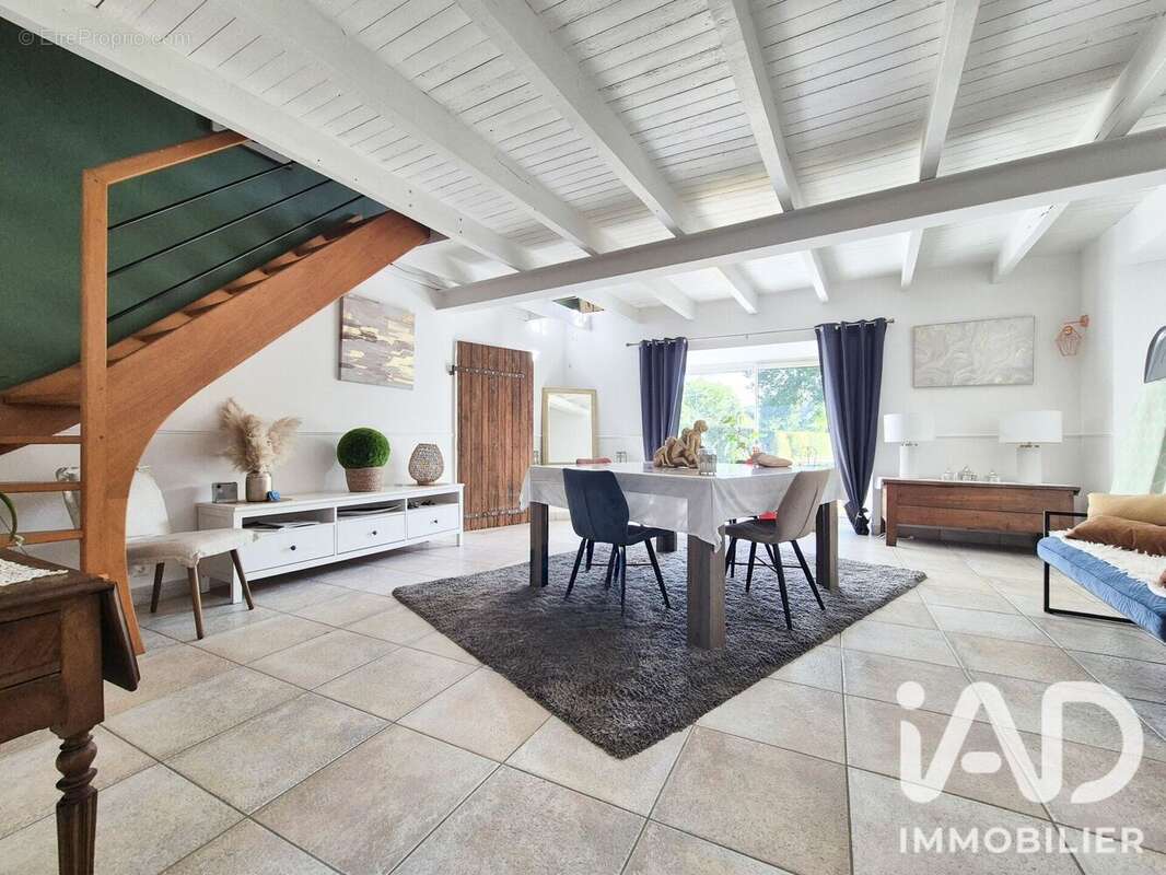 Maison 178 m² à Blain  - photo 5