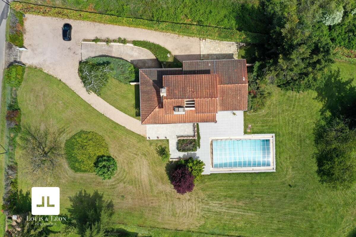 Maison à MARCY