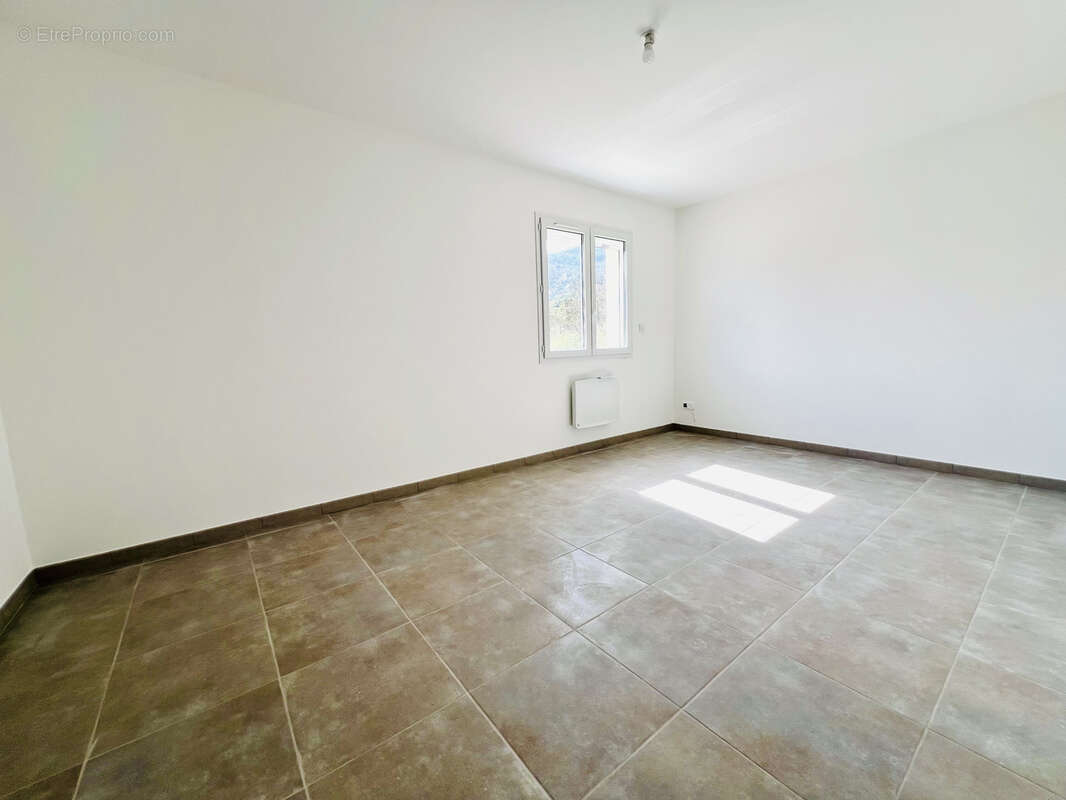 Maison à LE BOUSQUET-D'ORB