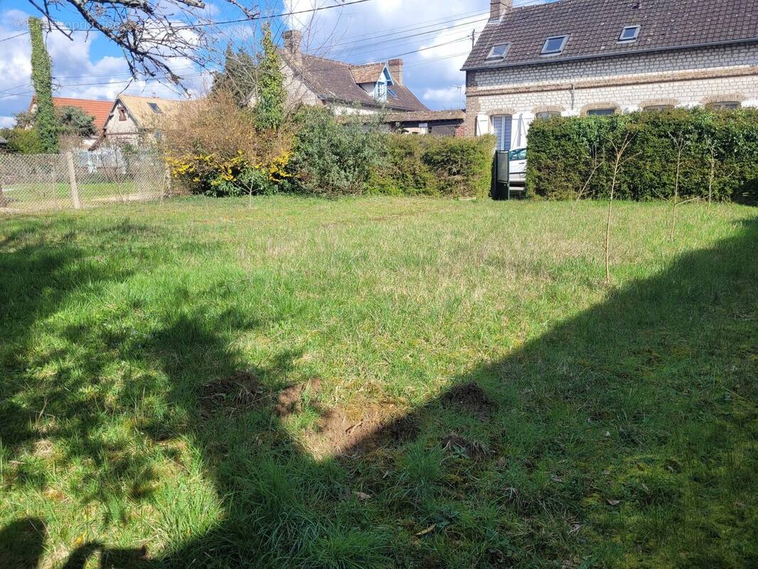 Terrain à LE VAUDREUIL