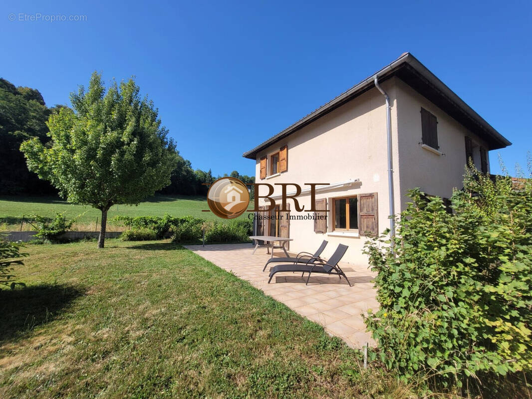 Maison à SAINT-ETIENNE-DE-CROSSEY