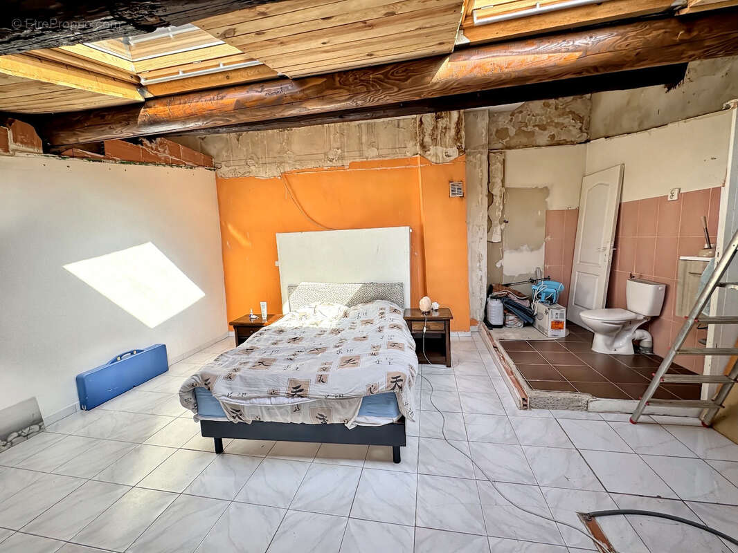 Maison à SAINT-GILLES