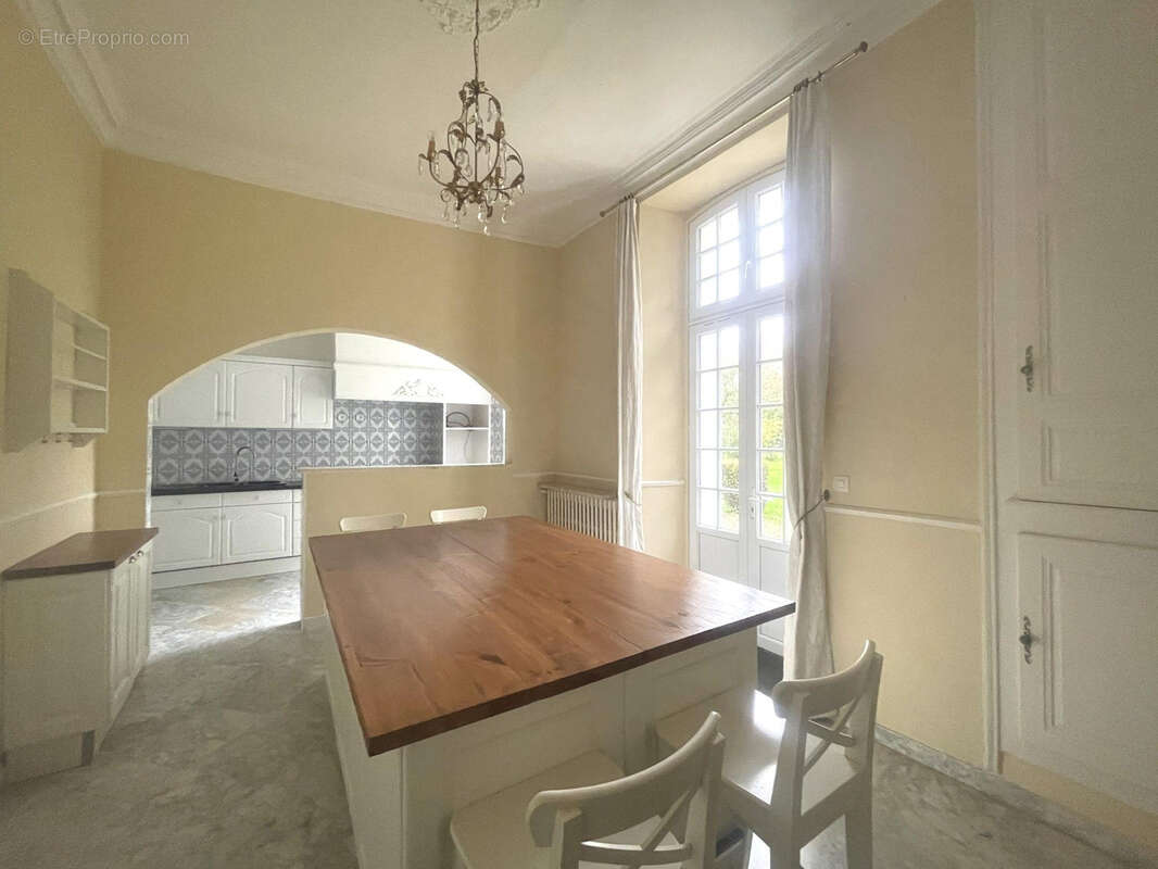 Maison à BRETEUIL