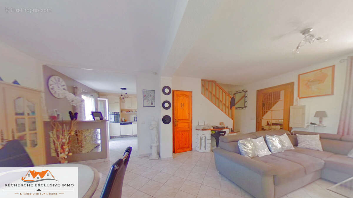 Maison de 4 pièces avec terrasses et jardin - photo 15