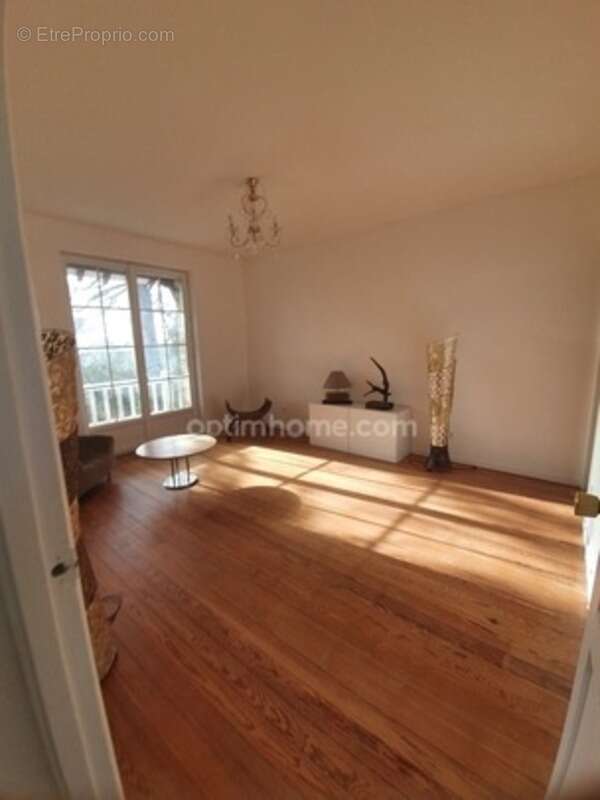 Maison à MONTMORENCY