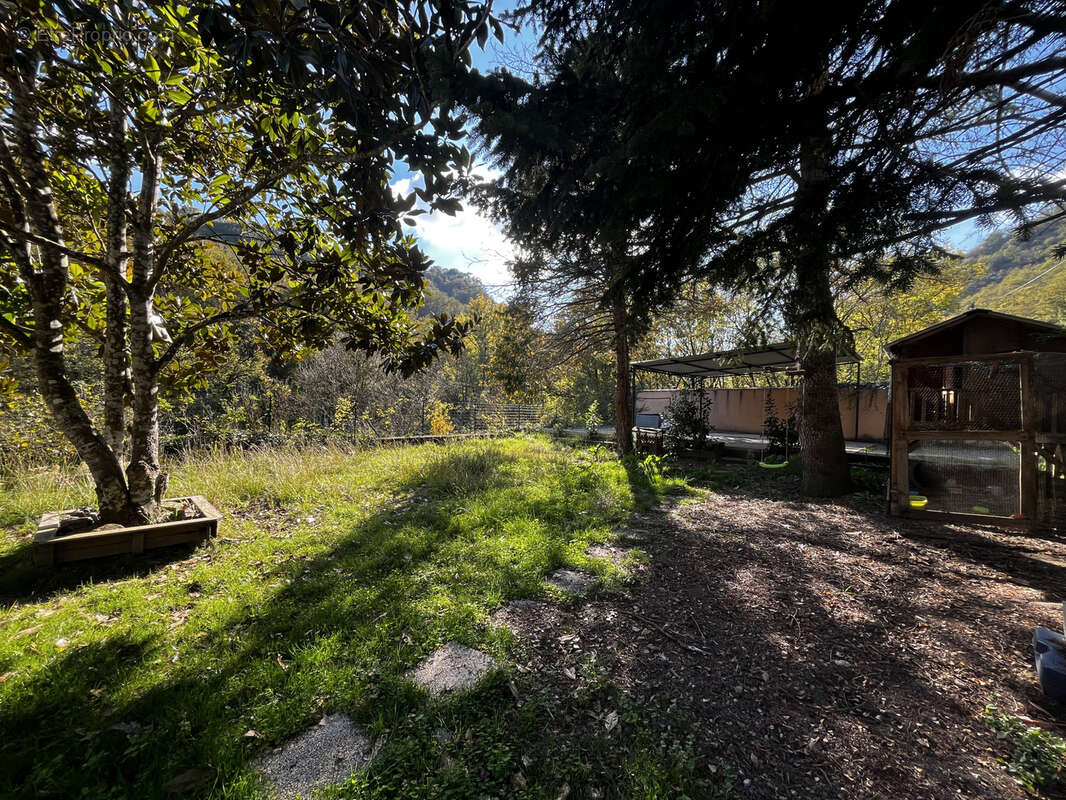 Maison à VILLEFRANCHE-DE-ROUERGUE