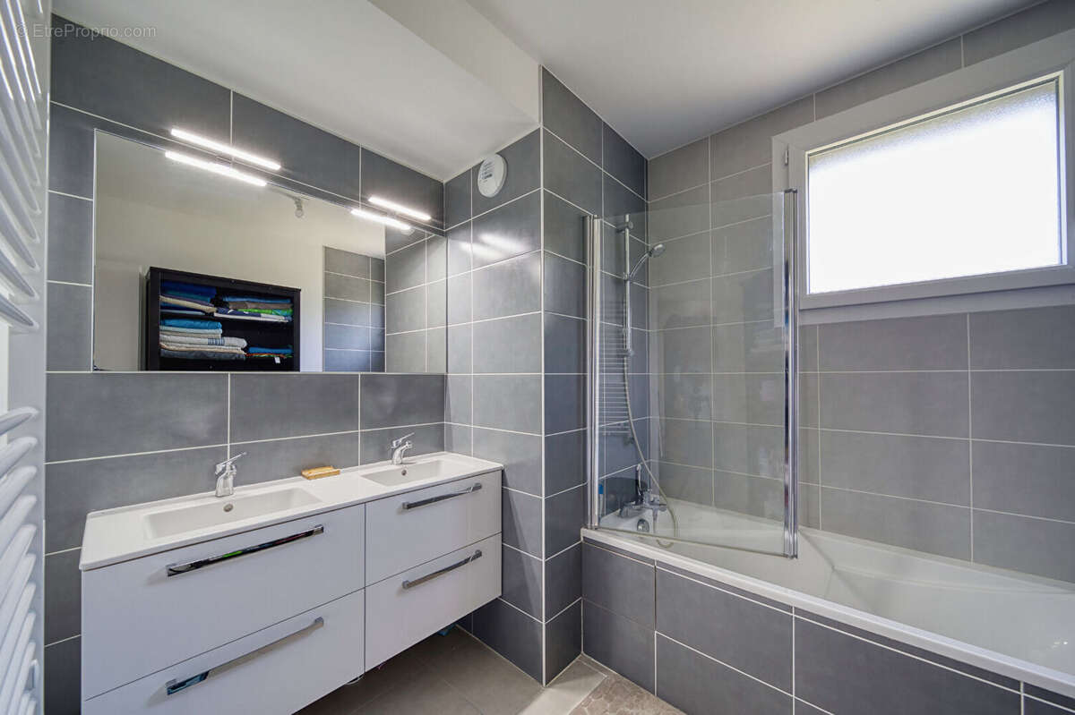 Appartement à VOIRON