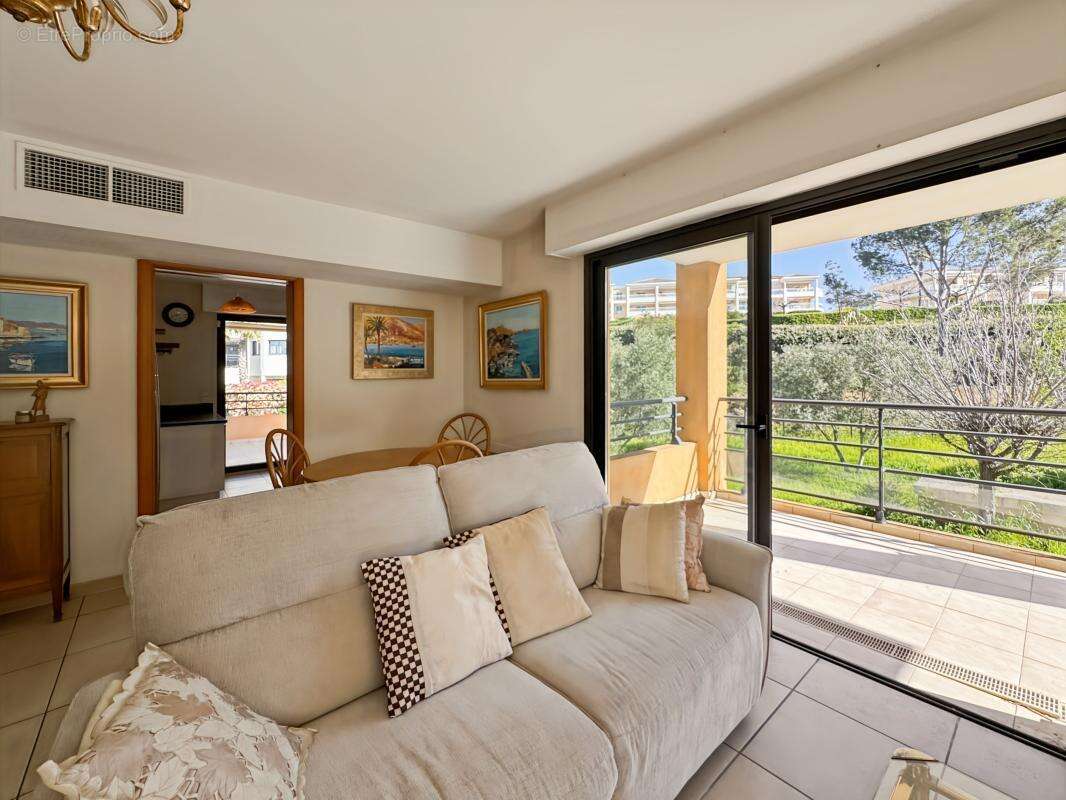 Appartement à SAINT-RAPHAEL