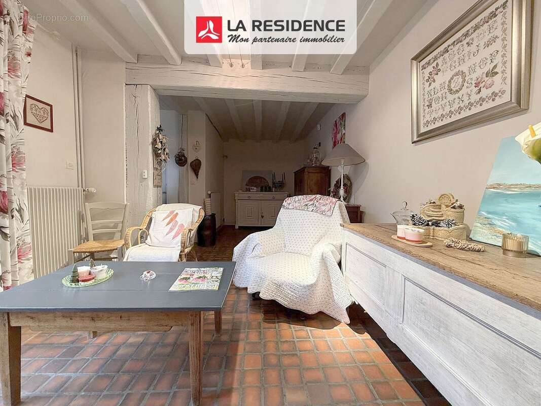 Maison à BENNECOURT