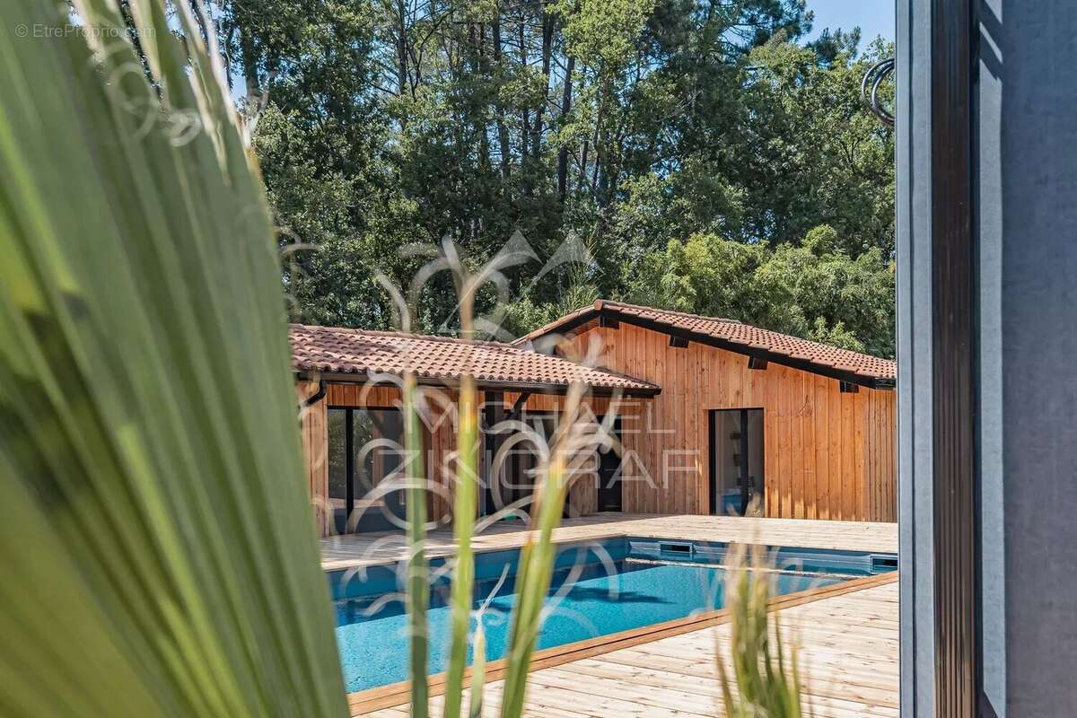 Maison à GUJAN-MESTRAS