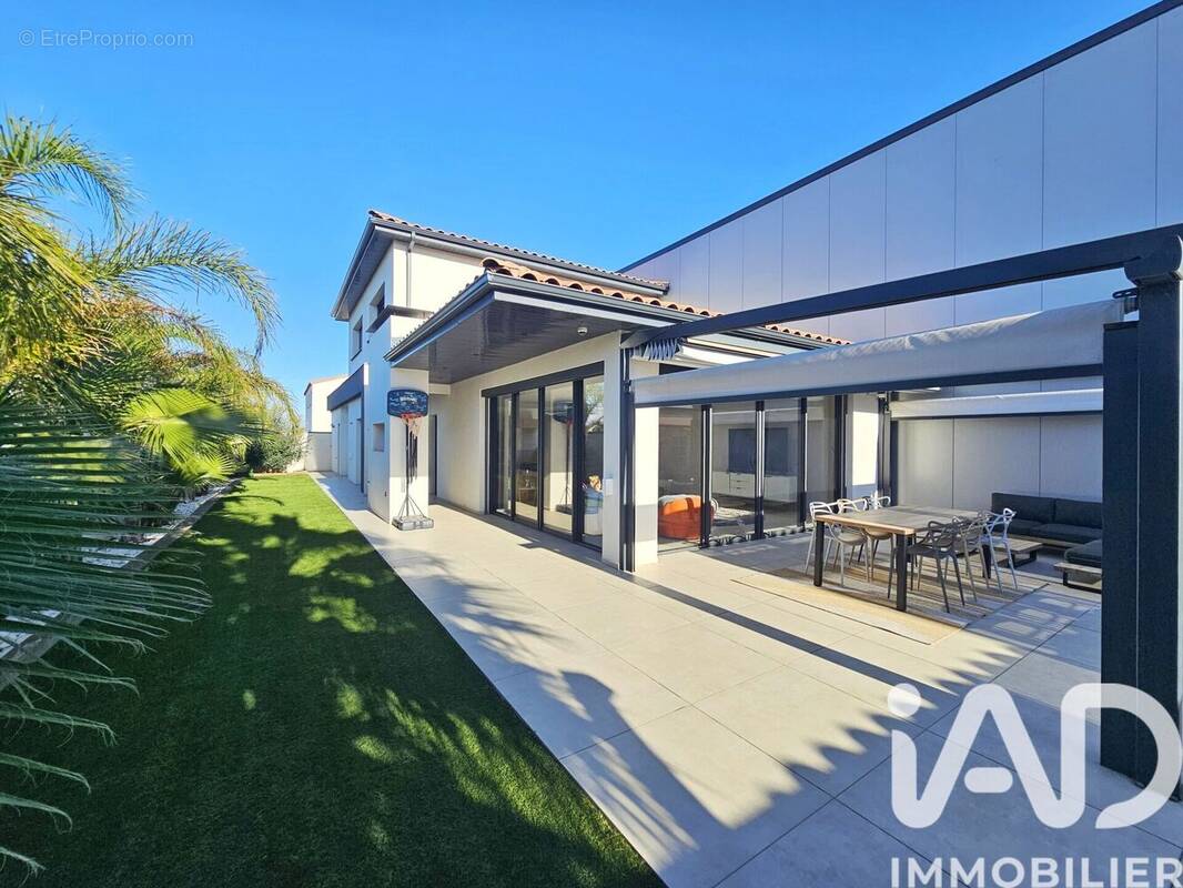 Photo 1 - Maison à PIA