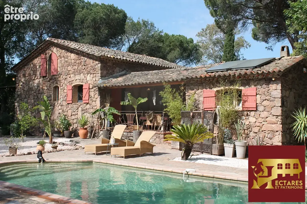 Propriété de caractère à Roquebrune sur Argens . Rare à la vente ! - photo 9