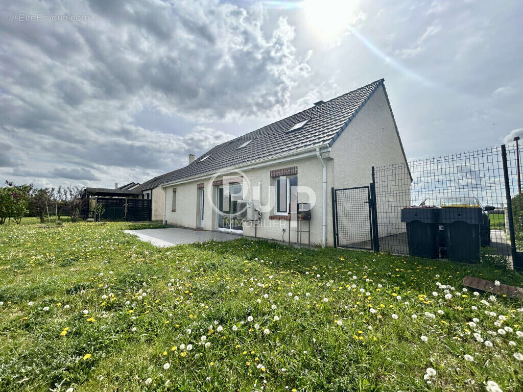 Maison à MAZINGARBE