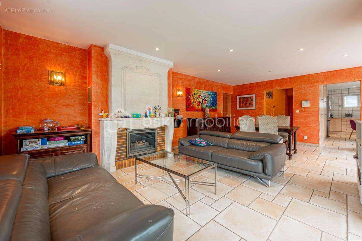 EXCLUSIVITE :  villa contemporaine 155 m2 + sous sol au calme et proche centre ville ALBERTVILLE - photo 7