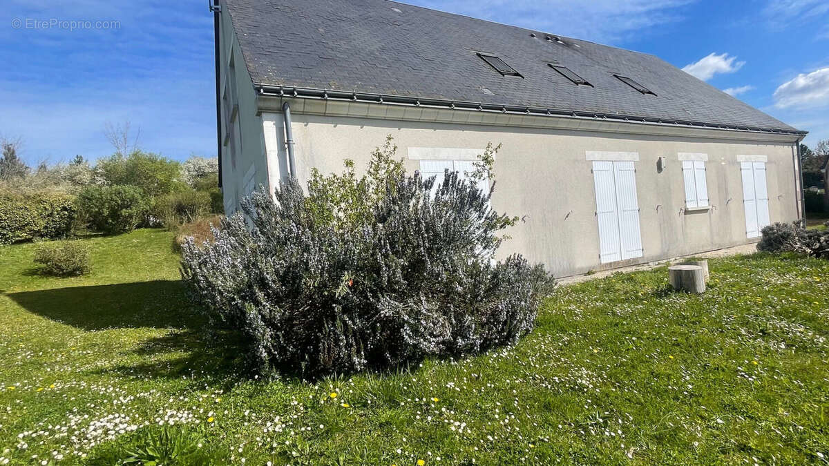 Maison à SAINT-CYR-SUR-LOIRE