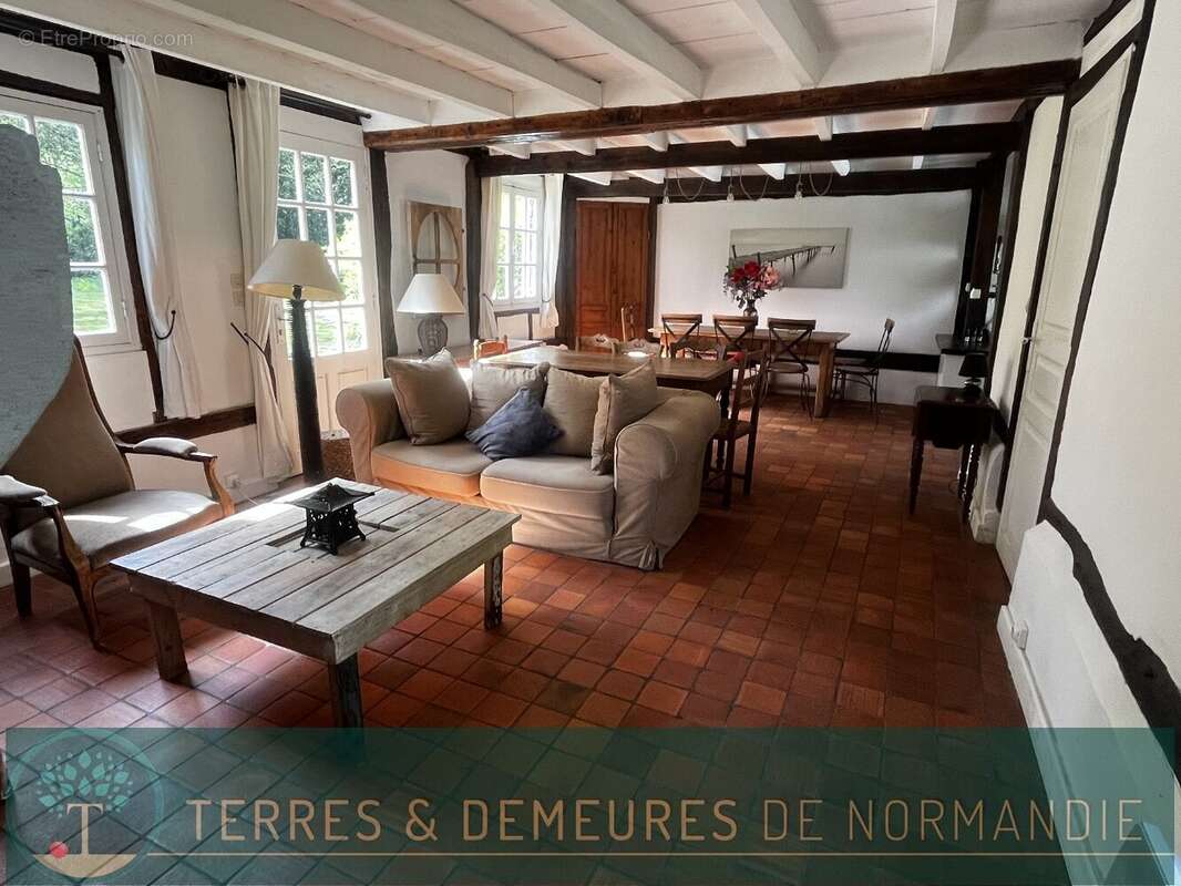 Maison à PONT-L'EVEQUE