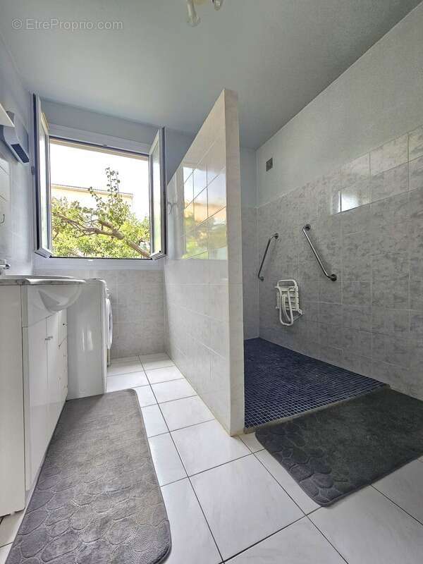 A vendre maison de 300 m2 divisées en 4 habitations, terrain 1395 m2, garage et terrain cOnstructible à MONTE (Haute Corse) - photo 18