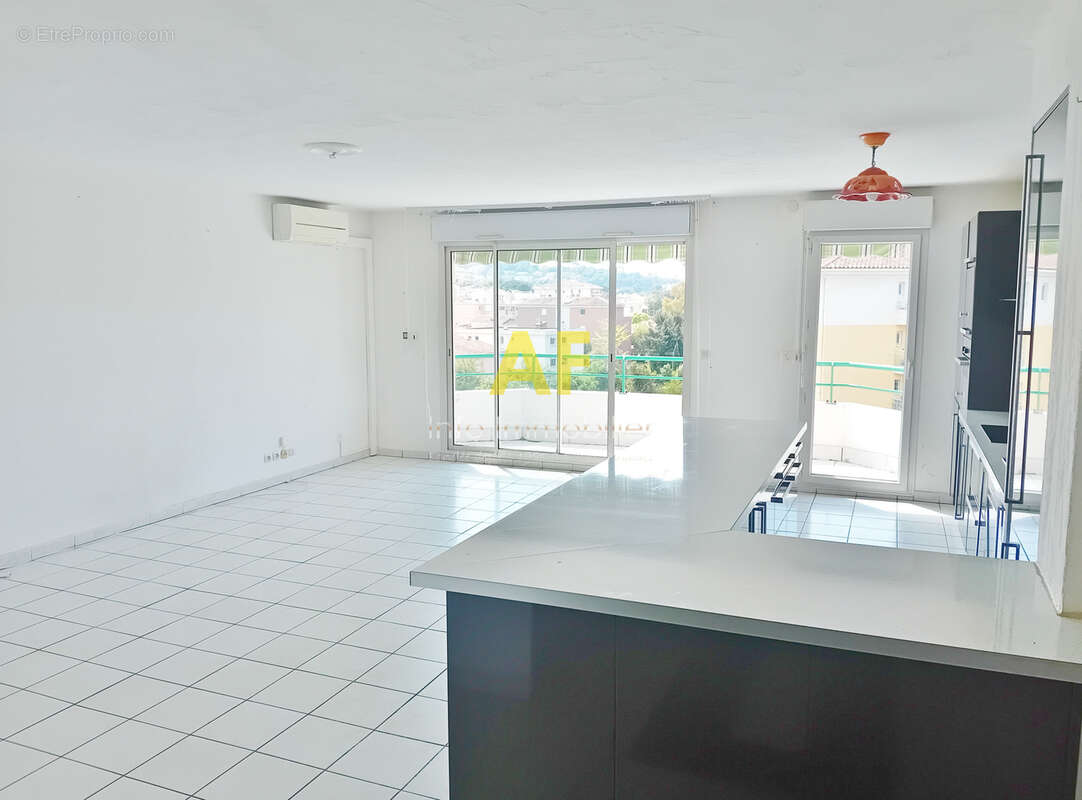 Appartement à SAINT-RAPHAEL