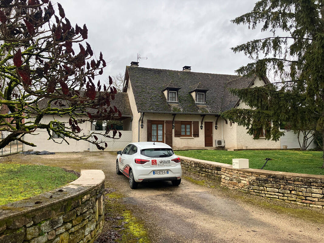Maison à FONTAINES