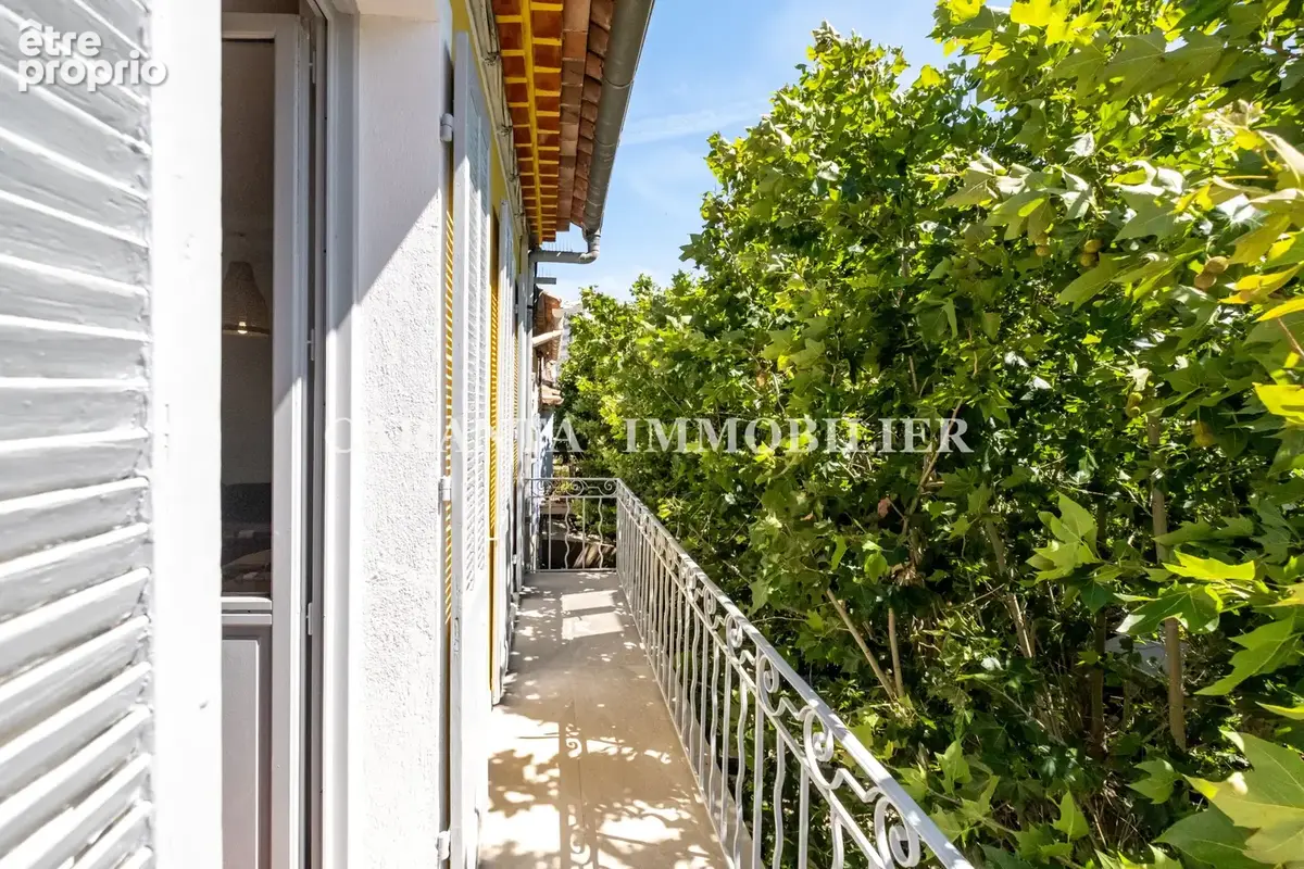 Vente appartement T4 centre ville historique Sainte-Maxime dernier étage - photo 5