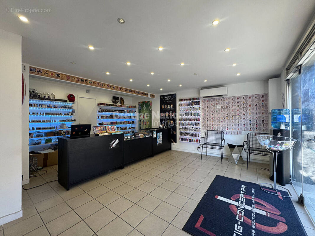 Commerce à LE GRAU-DU-ROI