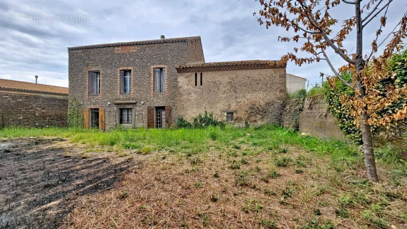 Maison à ESCALES