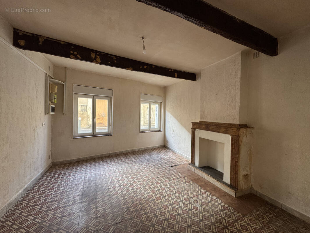 Maison à COURSAN