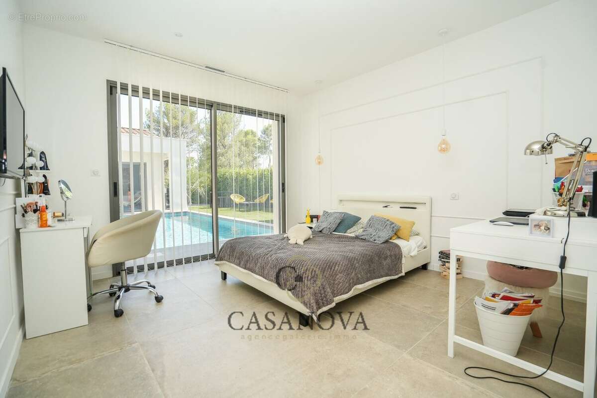 Maison à SAINT-MATHIEU-DE-TREVIERS