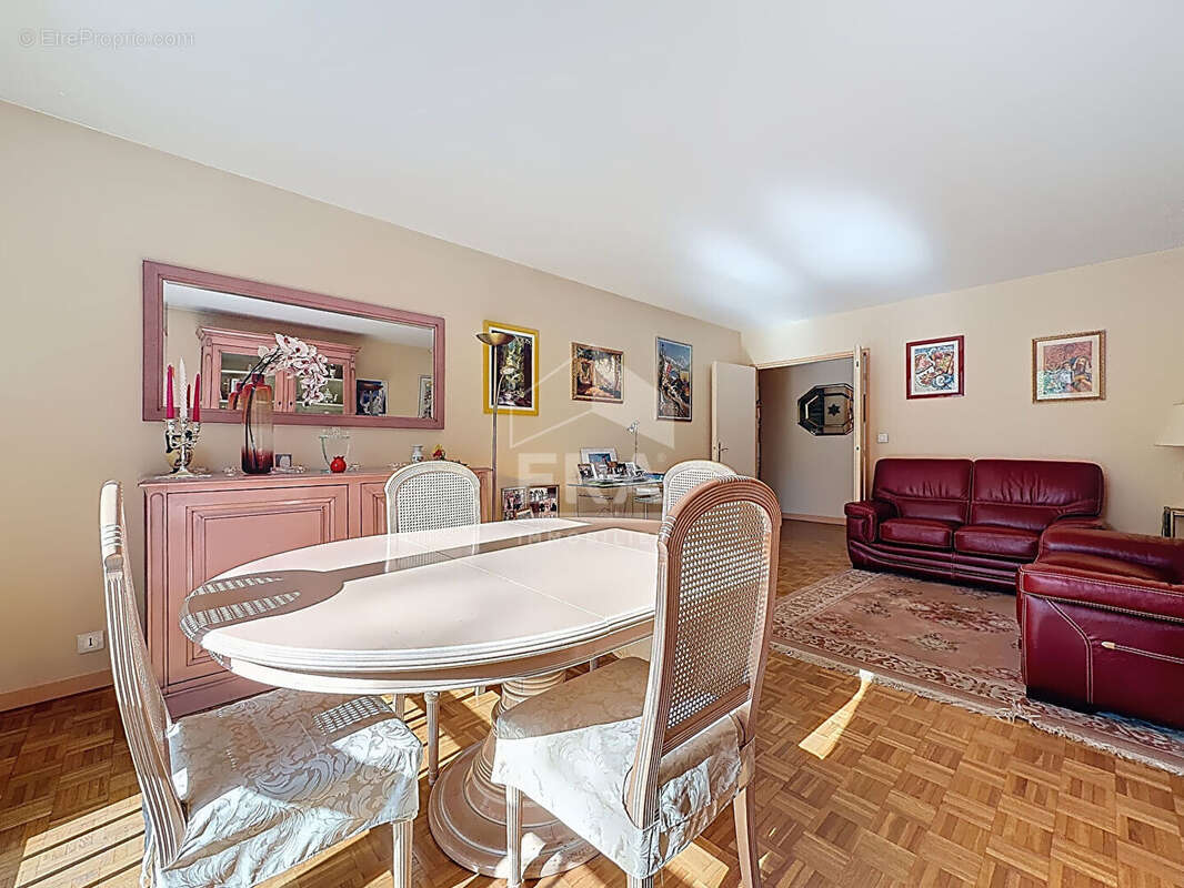 Appartement à PARIS-12E