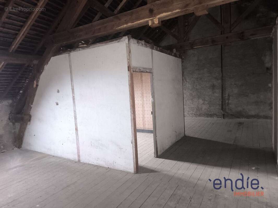 Maison à COSNE-D'ALLIER