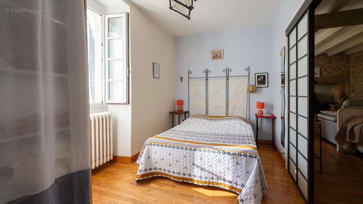 Maison à PUY-L'EVEQUE