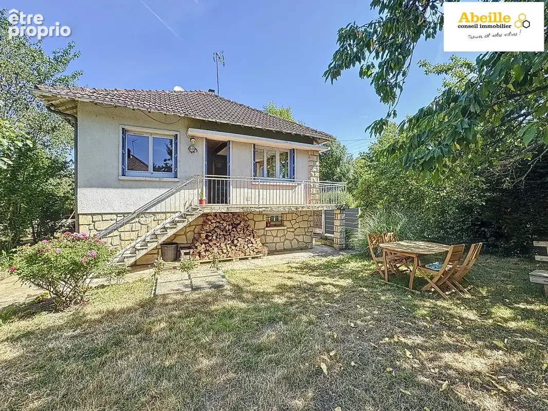 Maison traditionnelle sur sous-sol total, environnent calme, terrain de 966m2. - photo 2