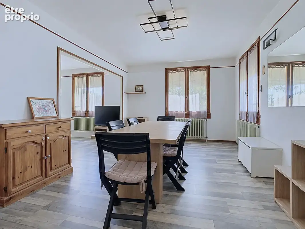 Maison sur sous sol complet, 4 chambres - 01190 PONT DE VAUX - photo 5