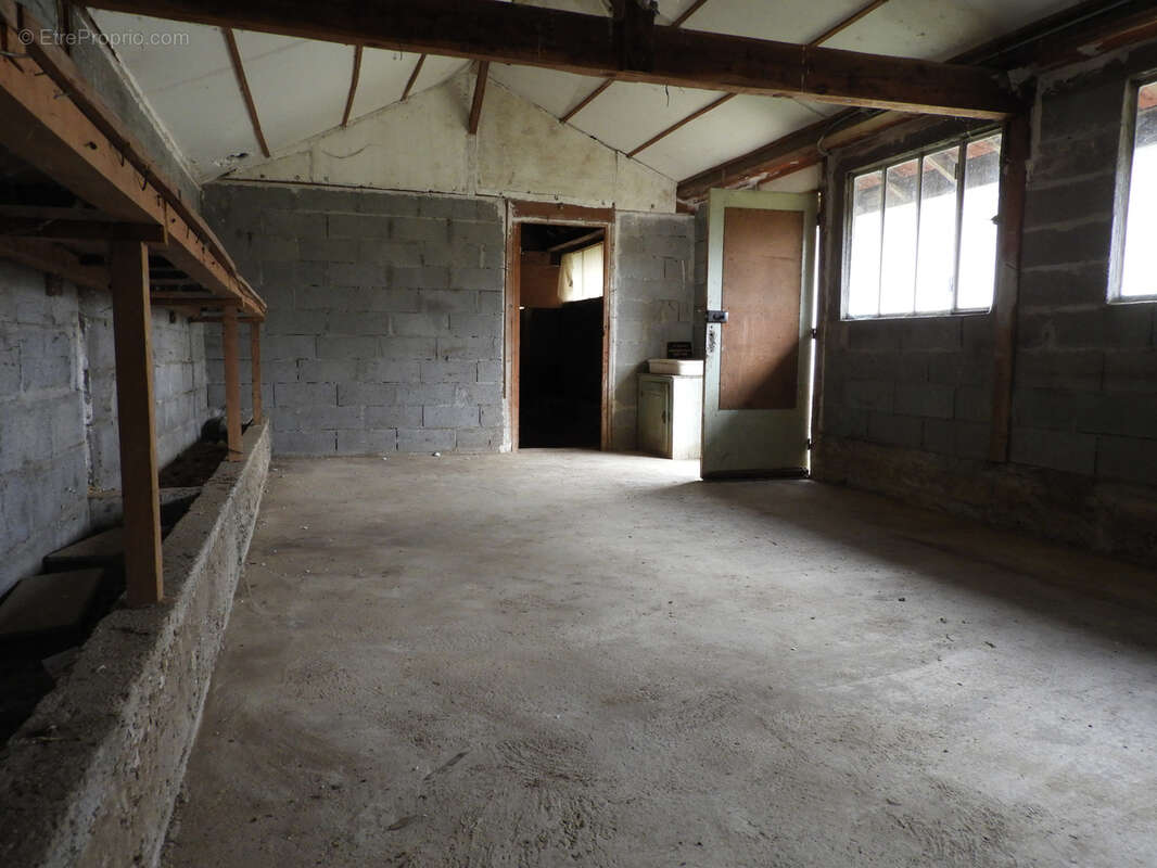 Maison à SAINT-REMY-SUR-DUROLLE