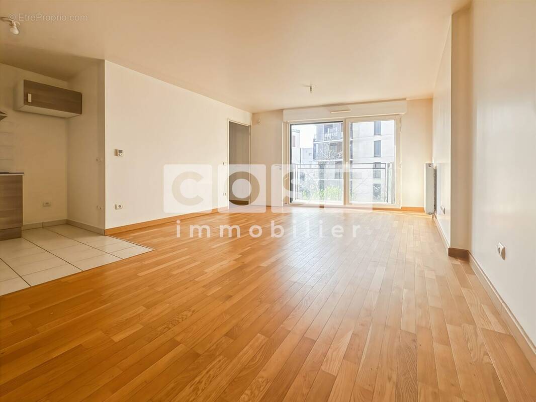 Appartement à COLOMBES
