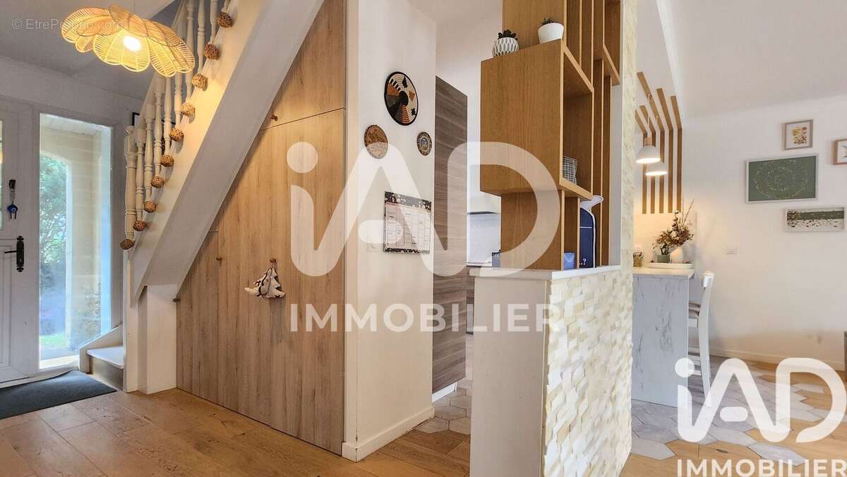 Photo 2 - Maison à OZOIR-LA-FERRIERE