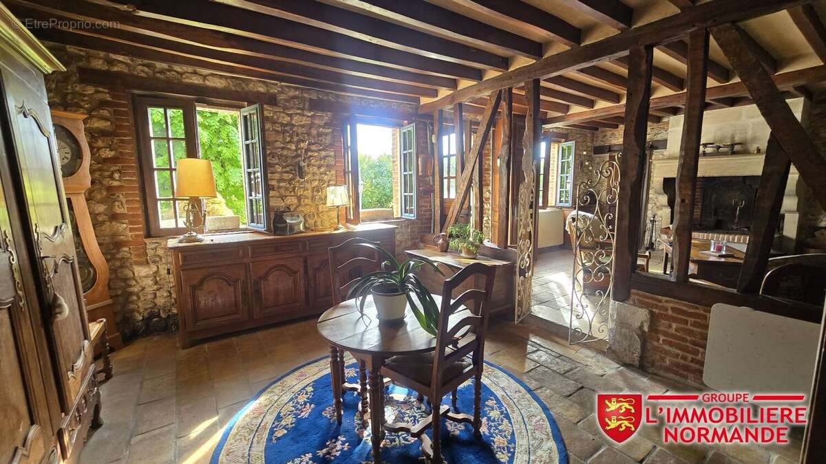 Maison à HONDOUVILLE