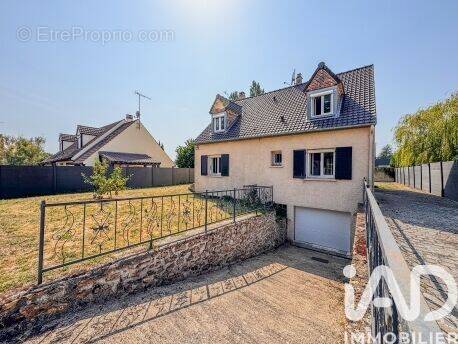 Photo 1 - Maison à ABLIS